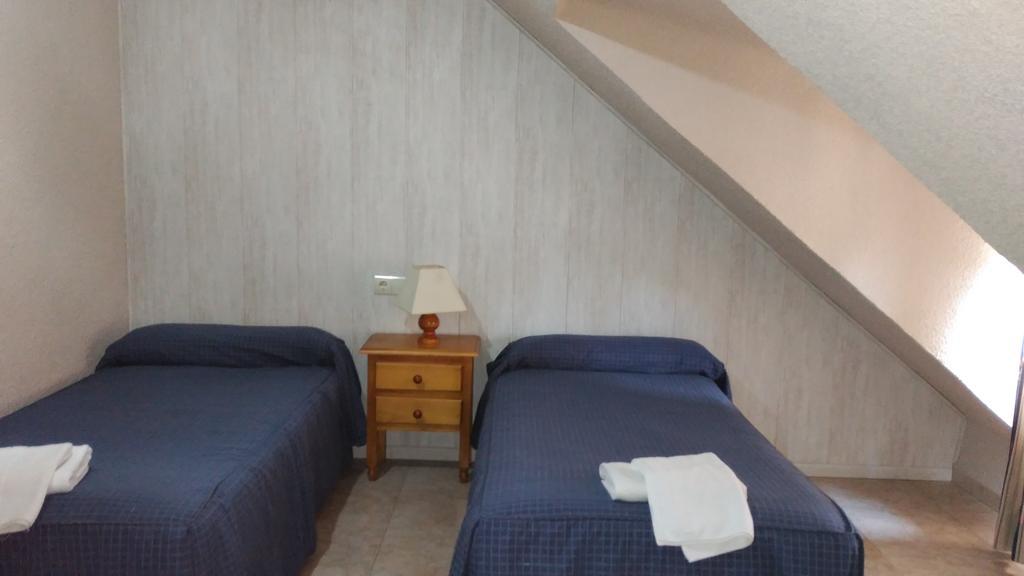Hostal Aribel Longinos Cercedilla Bagian luar foto
